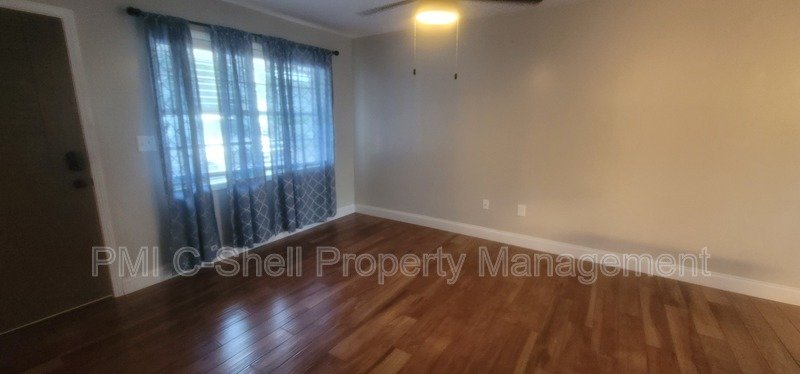 Very Nice 3 Bed 1 Bath Home with Yard property image